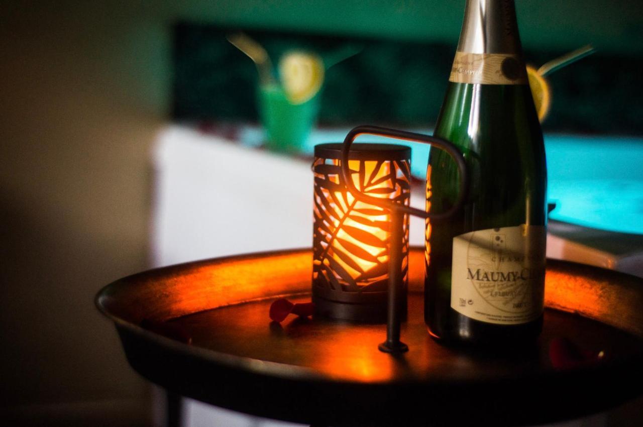 Love Suites & Spa "Le Loft" Avec Jacuzzi Privatif Medis Ngoại thất bức ảnh