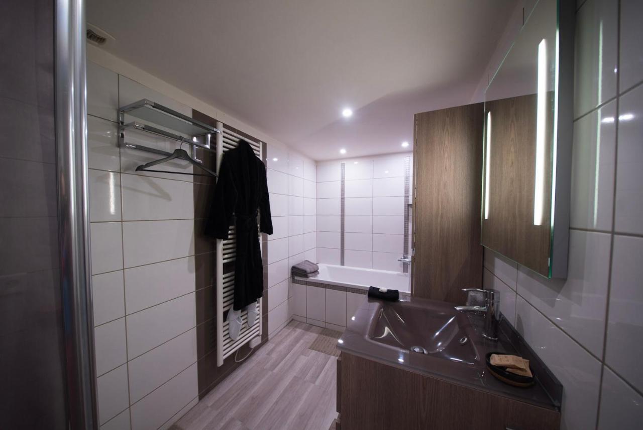 Love Suites & Spa "Le Loft" Avec Jacuzzi Privatif Medis Ngoại thất bức ảnh