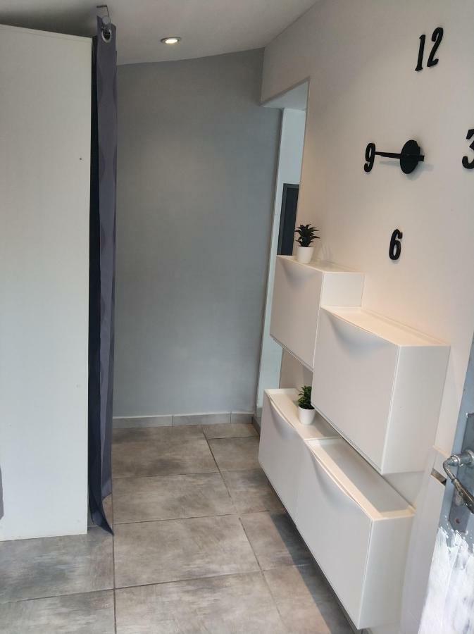 Love Suites & Spa "Le Loft" Avec Jacuzzi Privatif Medis Ngoại thất bức ảnh
